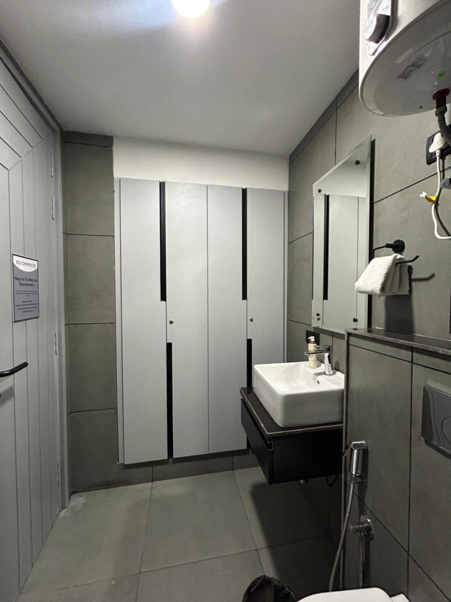 גורגאון Bedchambers Luxury Apartment Near Golf Course Road מראה חיצוני תמונה