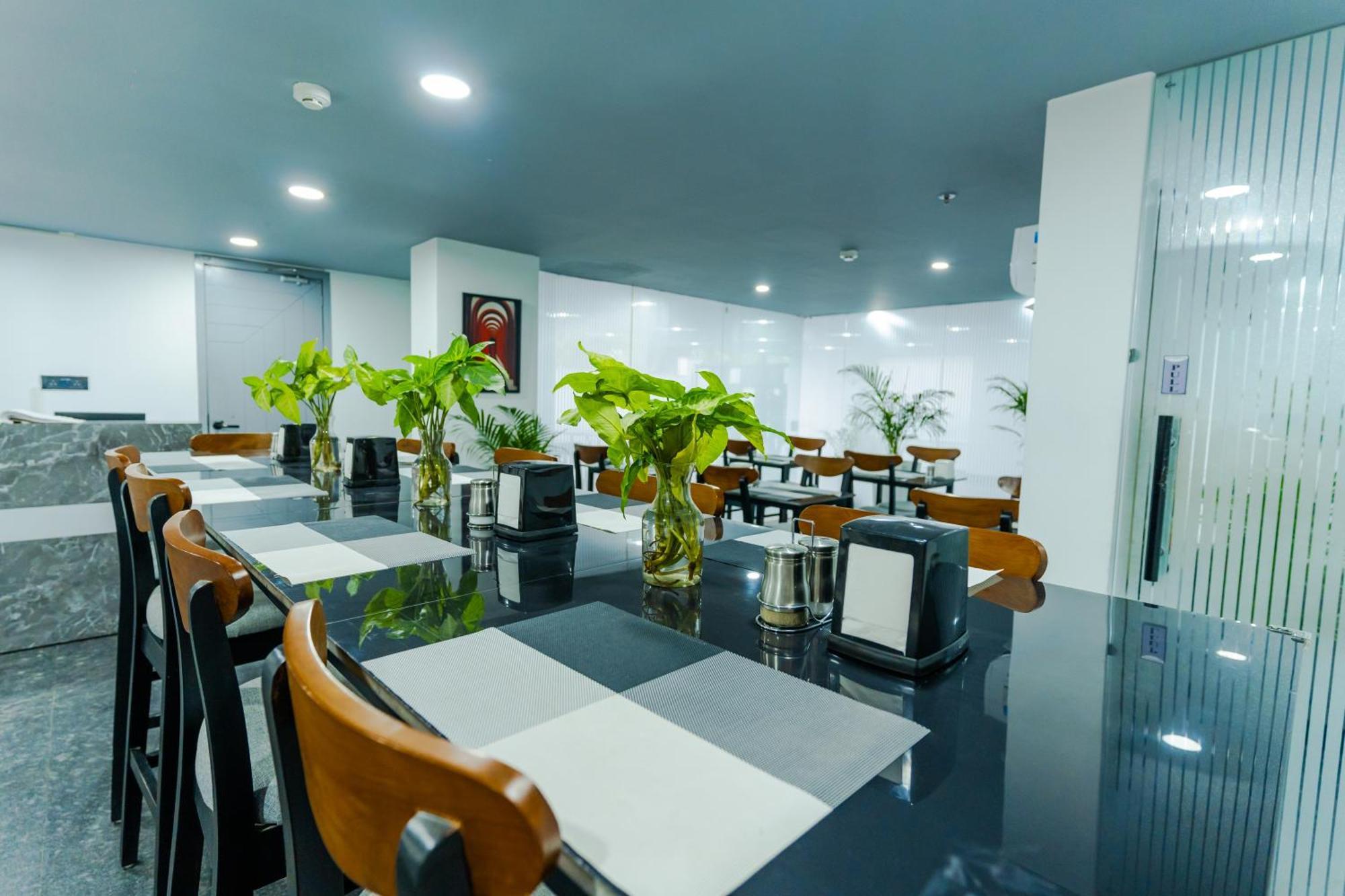 גורגאון Bedchambers Luxury Apartment Near Golf Course Road מראה חיצוני תמונה