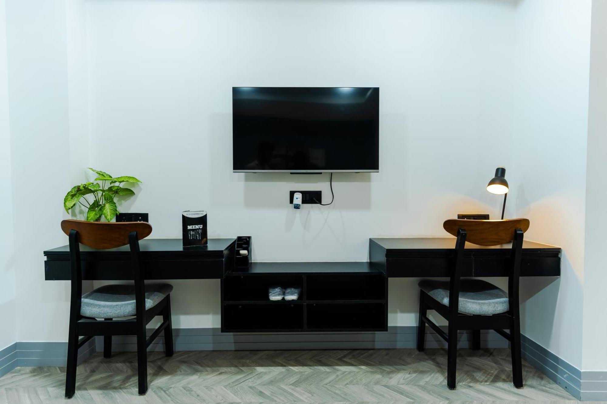 גורגאון Bedchambers Luxury Apartment Near Golf Course Road מראה חיצוני תמונה