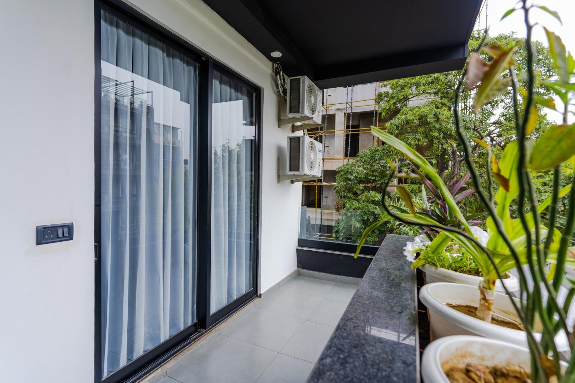גורגאון Bedchambers Luxury Apartment Near Golf Course Road מראה חיצוני תמונה
